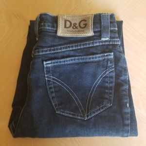 D&G high rise dark jeans w/ white stitching 29/43